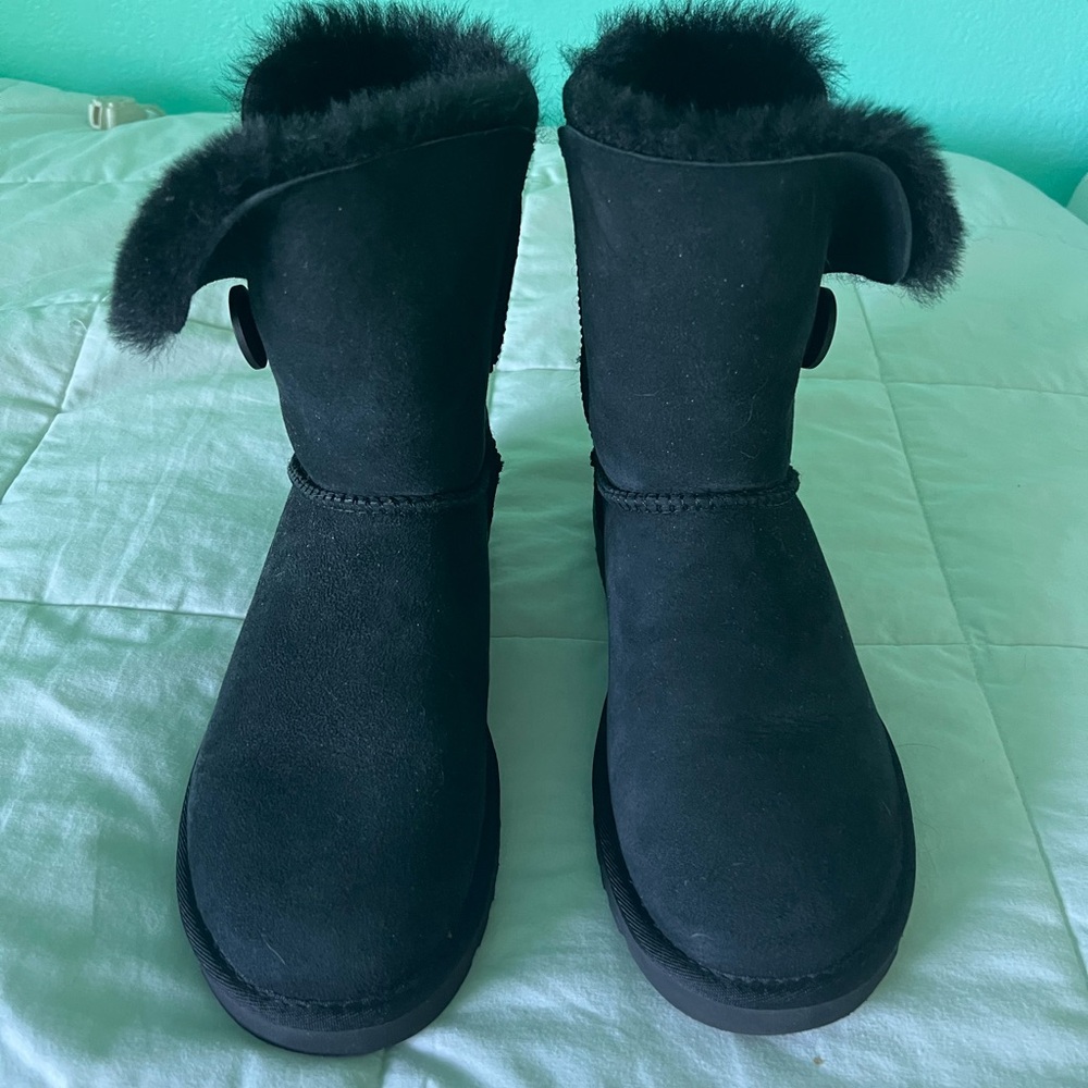 UGG Black Winter Boots with Plush Fur Trim and Suede Material